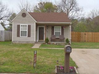 1540 Keats St, Dyersburg, TN 38024-4940