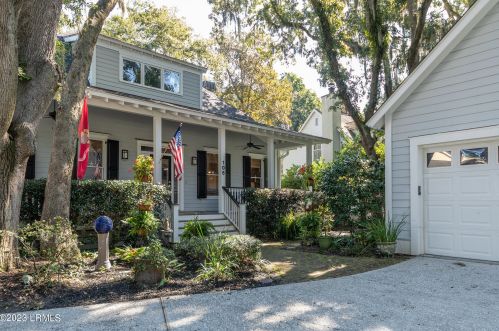 105 Bartram Dr, Beaufort, SC 29902-5700
