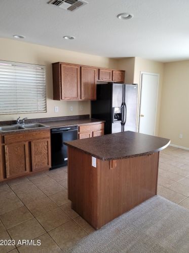 25223 Fremont Dr, Buckeye AZ  85326-2581 exterior