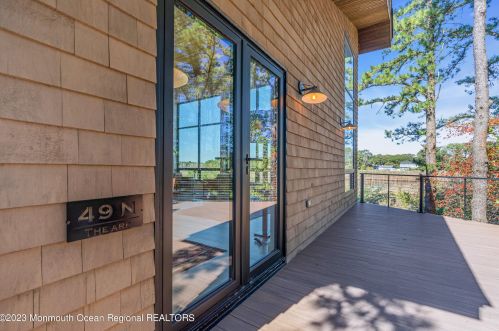 49 Cherokee Ln, Bricktown NJ  08724-4405 exterior