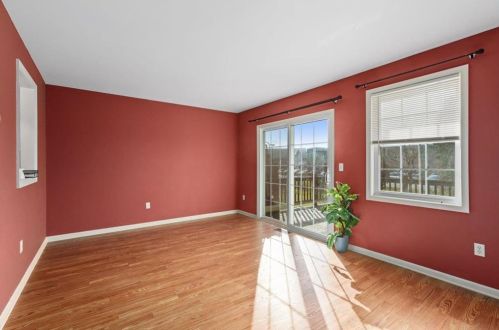 4 Saratoga Ct, Easton PA  18040-1046 exterior