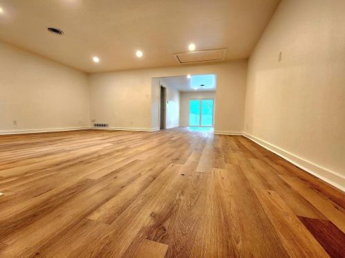 1327 Cloverdale Dr, Richardson TX  75080-4710 exterior