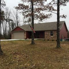 895 Buntin Schoolhouse Rd, Manitou, KY 42436-9750