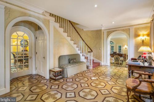 4435 Cathedral Ave, Washington, DC 20016-3562