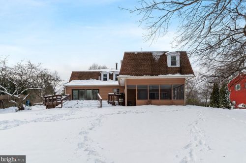 370 Ramsey Rd, Yardley PA 19067-4639 exterior