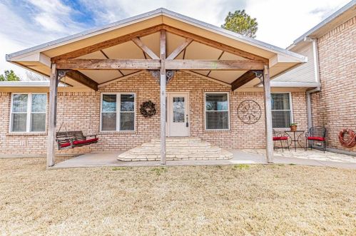 231 Granada Calle St, Granbury, TX 76049-1426