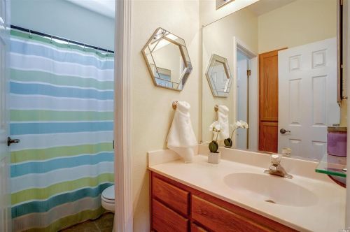2421 Waltzer Rd, Santa Rosa CA  95403-1868 exterior