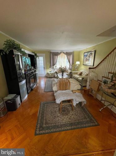 3207 Longshore Ave, Philadelphia, PA 19149-2025