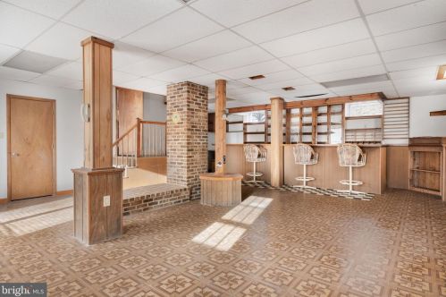 468 Hillcrest Rd, Edinburg VA  22824-2923 exterior