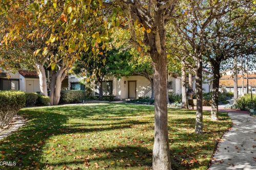 1913 Majorca Dr, Oxnard CA 93035-3648 exterior