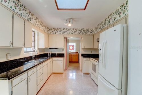 5655 Palm Ave, Daytona Beach FL 32117-3344 exterior