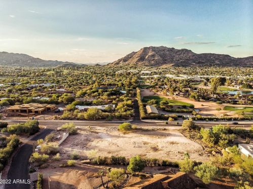 5405 Mcdonald Dr, Scottsdale AZ 85253-5406 exterior