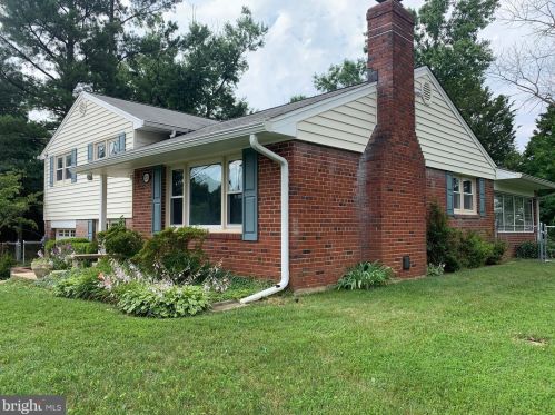 5214 Montgomery St, Springfield VA  22151-3743 exterior