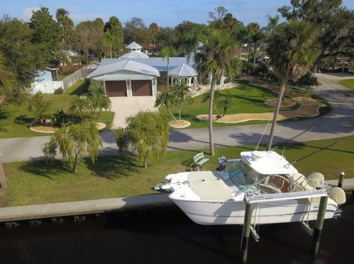 3 Cedar St, Daytona Beach FL  32127-6416 exterior