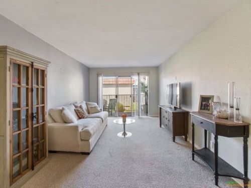 2380 Hosp Way, Carlsbad CA 92008-1248 exterior