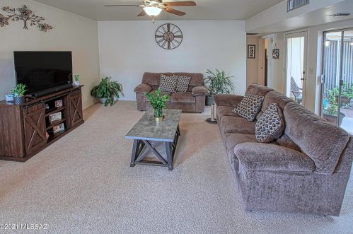 8410 Cypress Point Ln, Tucson AZ 85710-7108 exterior