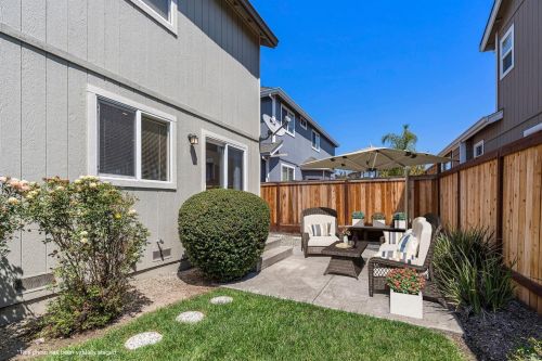 4764 Starbuck Ave, Santa Rosa, CA 95409-3453
