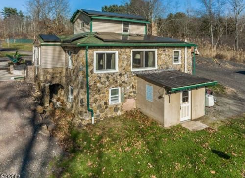 12 Farrell Ln, Glen Gardner, NJ 08826-3227
