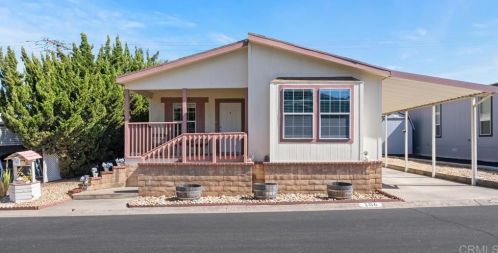 525 El Norte Pkwy, Escondido CA  92026-3902 exterior