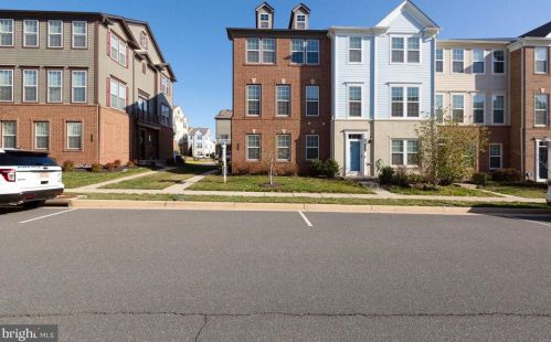 326 Pink Azalea Ter, Leesburg, VA 20175-5435