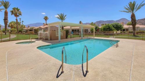 48221 Calle Florista, La Quinta CA  92253-2251 exterior