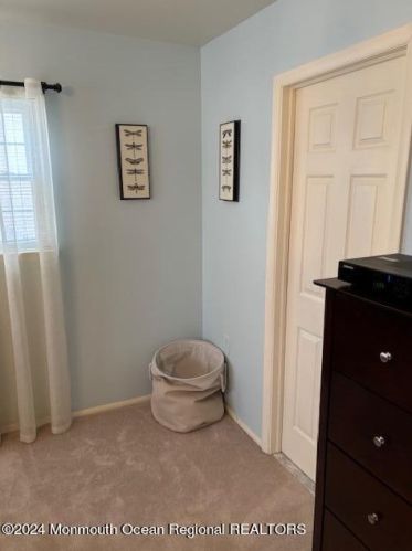 606 Bromelia Ct, Jackson Twp NJ  08527-4128 exterior