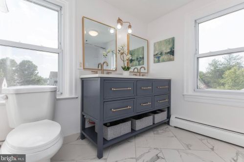 984 Lansdale Ave, Lansdale PA  19446-1620 exterior