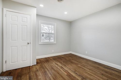 19 Locust Cir, Navy Sup Dpt PA  17050-3192 exterior