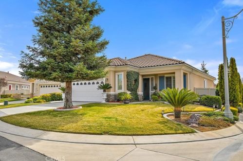 825 Sherwood Ct, Beaumont CA  92223-8556 exterior