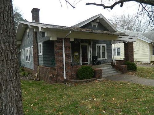 1502 Millington St, Winfield, KS 67156-4938