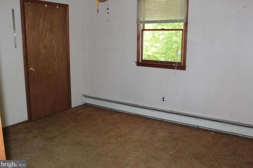 2030 Oak Ave, Jamison PA  18929-1004 exterior