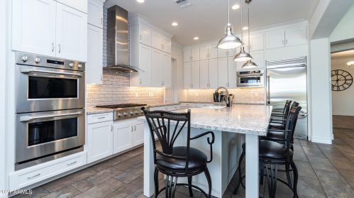 7544 Peppertree Dr, Gilbert AZ  85298 exterior