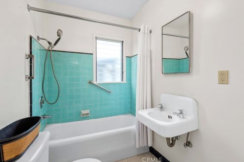 1427 Garfield Ave, Glendale CA 91205-3813 exterior