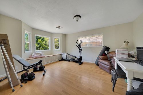 12511 Tabeaud Rd, Pine Grove, CA 95665-9750