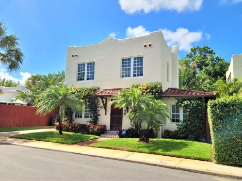 217 Lytton Ct, West Palm Beach, FL 33405-2313