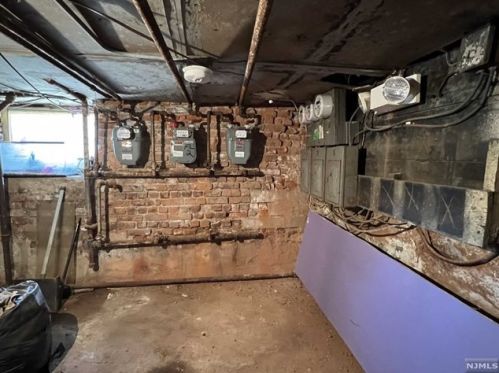 280 Macarthur Ave, Outwater NJ  07026-1216 exterior