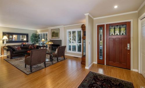6578 Meadowridge Dr, Santa Rosa, CA 95409-5863