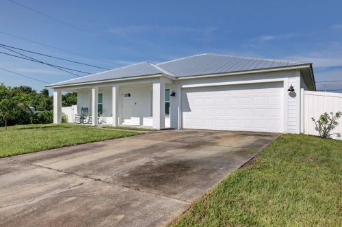 4450 Attlee St, Fort Pierce, FL 34953-5595