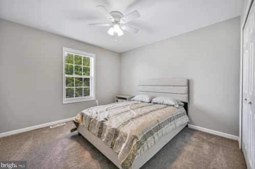 60 Silver Birch Dr, Lancaster PA  17602-7014 exterior