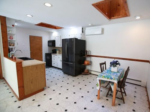 391 Union School Rd, Middletown NY  10941-5007 exterior