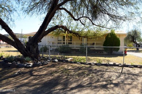 19465 Todd Evans Rd, Black Canyon City, AZ 85324-8719