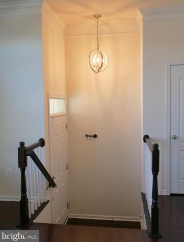 207 Cenning Ter, Purcellville VA  20132-3572 exterior