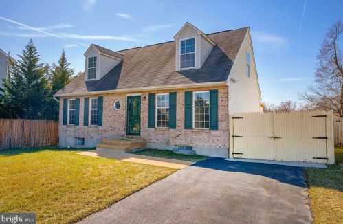 6 Katrin Cir, New Castle, DE 19720-3575