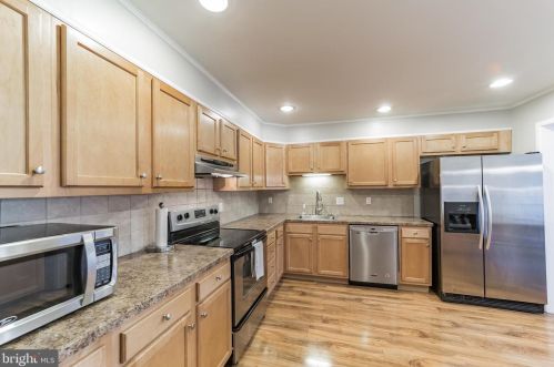 4834 Hogan Dr, Wilmington DE  19808-1713 exterior