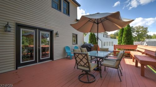 12 Hickory St, Cranford NJ  07016-3045 exterior