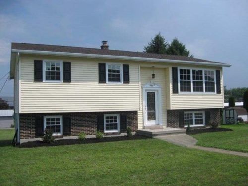 401 Market St, Mount Patrick, PA 17045-9616