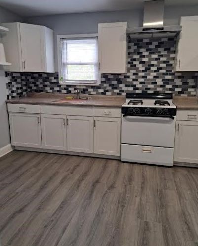 314 Longfellow St, Vandergrift PA  15690-1447 exterior
