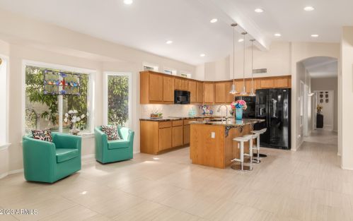 1833 Willow Tree Ct, Gilbert AZ  85234-4933 exterior