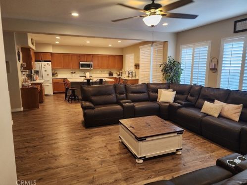12548 Mesa St, Victorville CA  92392-4808 exterior
