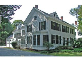 27 Pleasant St, West Woodstock, VT 05091-1111